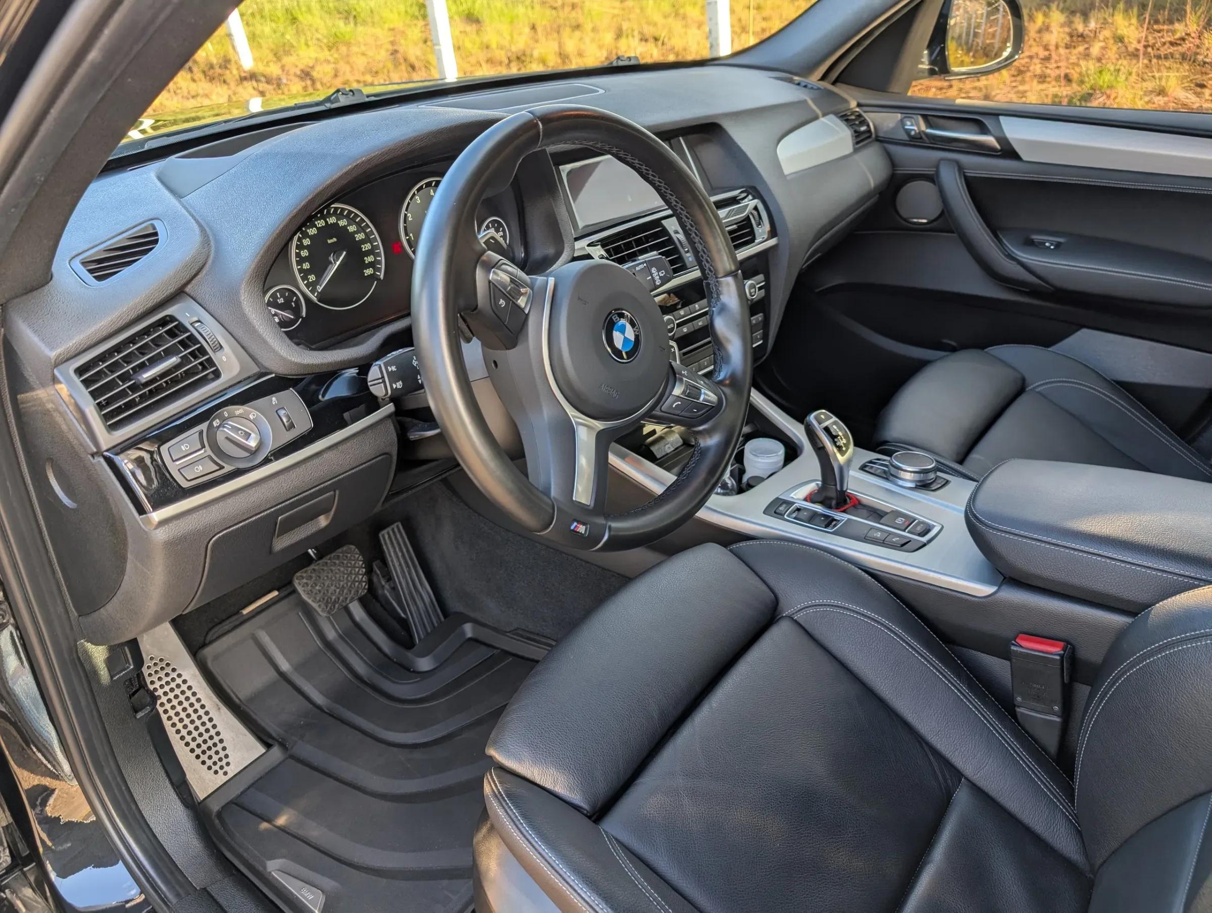 2017 BMW X3 35i M Sport — Photo 5